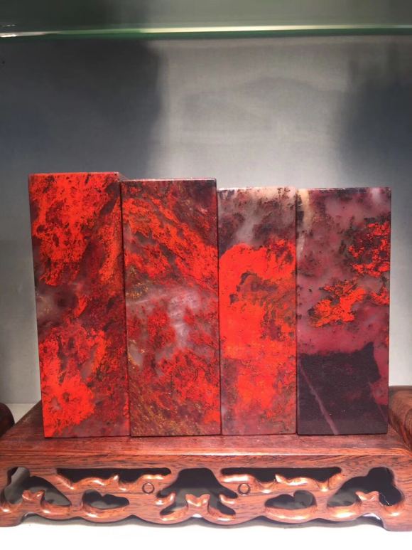 桂林鸡血玉手镯欣赏,天然玉石桂林鸡血玉鉴定