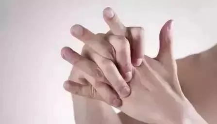 健身时关节有异响还能继续运动吗,训练时关节为什么会响