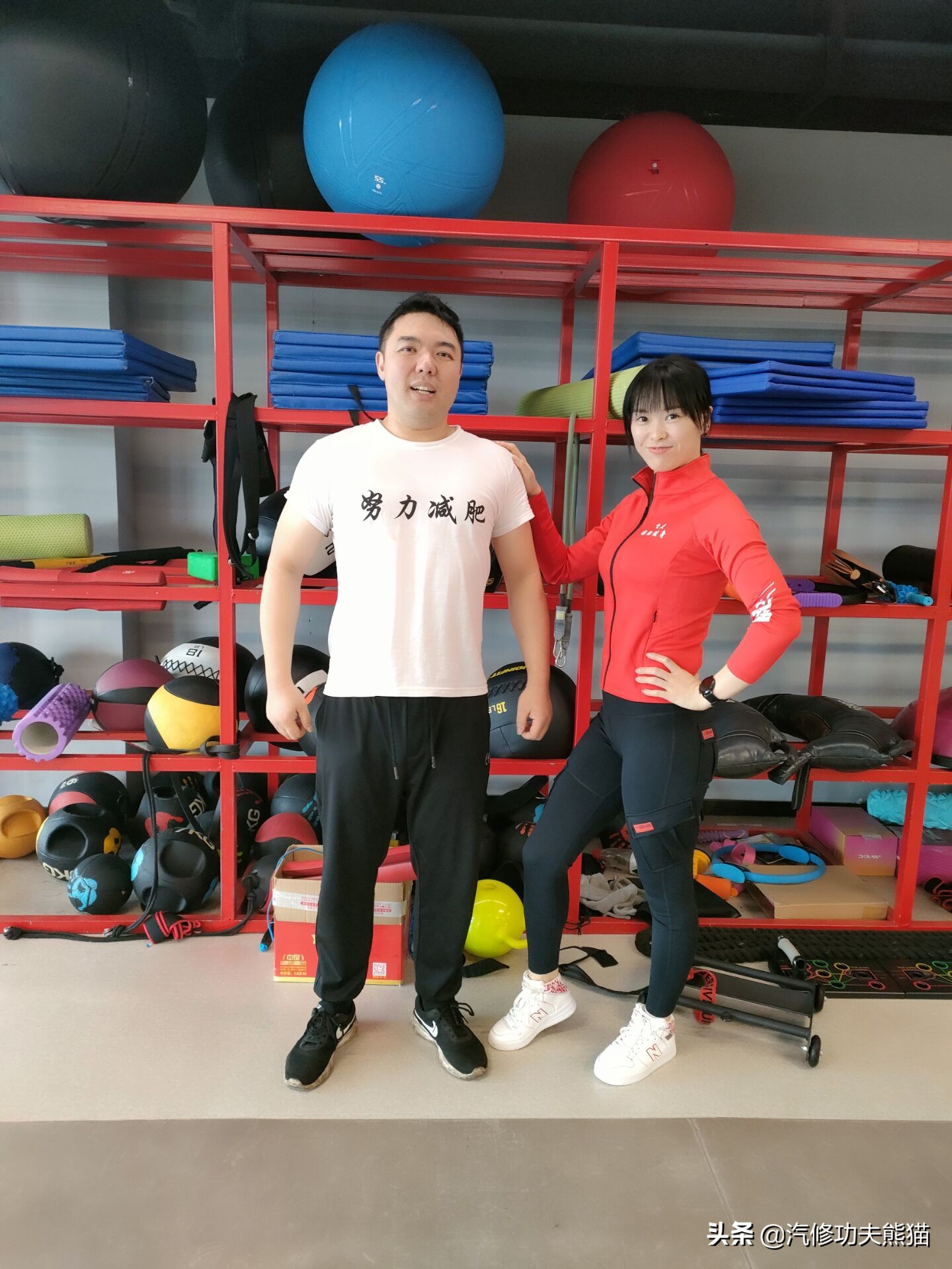 2013款奥迪a4l烧机油怎么解决,奥迪a4l突然全车无电是什么原因