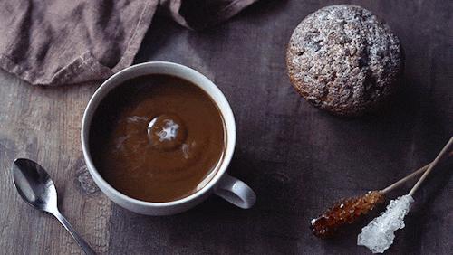 喜欢ysl黑鸦片香水的女生,ysl哪个香水适合女生