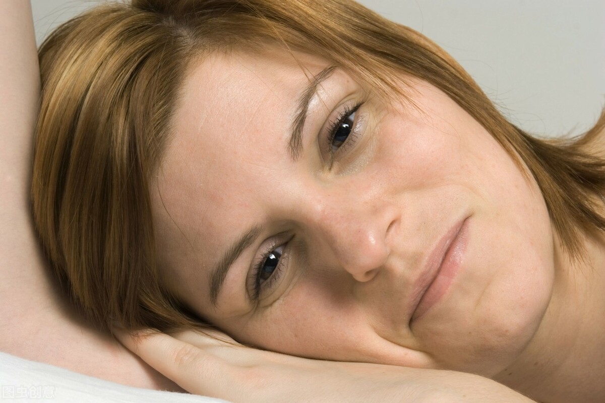 头发变少月经量变少是怎么回事,女性月经量变少怎么调理