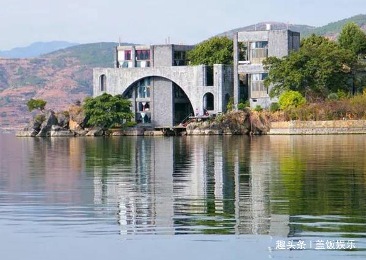 杨丽萍云南酒店,杨丽萍月亮宫咖啡馆