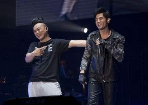 让人怀疑人生的翻唱,让你怀疑人生的歌