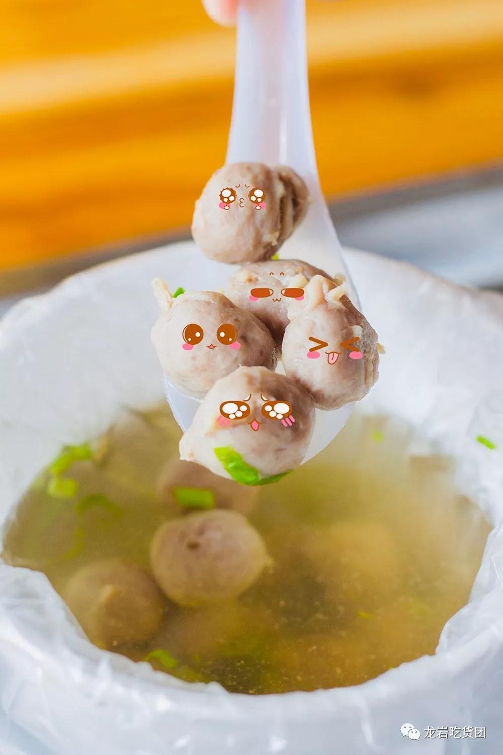 重庆渝北龙兴广场附近购物商场,前方到站工贸