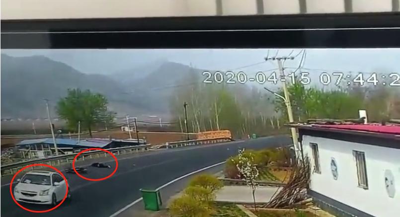 河北驾车撞人事件,河北男子开车撞人事件