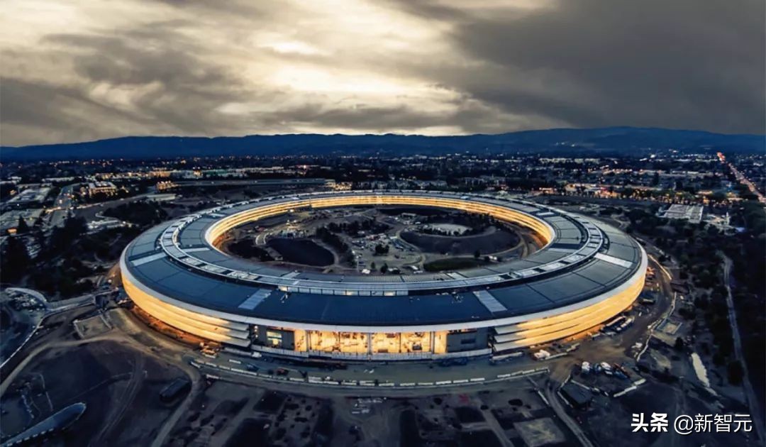 苹果不再：乔布斯的精神伴侣，设计之魂JonyIve终于自由了