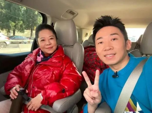 杨迪学业水平,杨迪自曝曾被班主任踢出尖子班