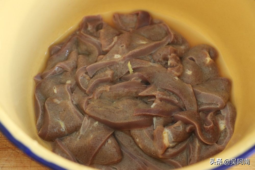 正宗猪肝汤的做法家常,猪肝汤怎么做才滑嫩