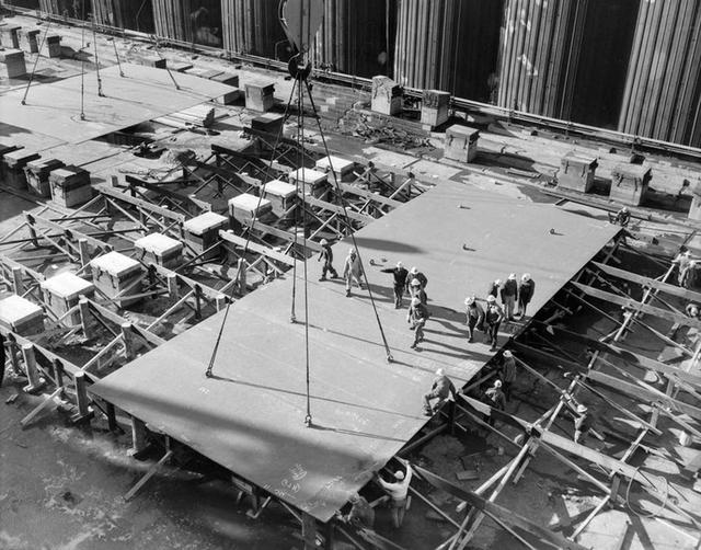 航空母舰用木头怎么做,航空母舰用什么钢材造的