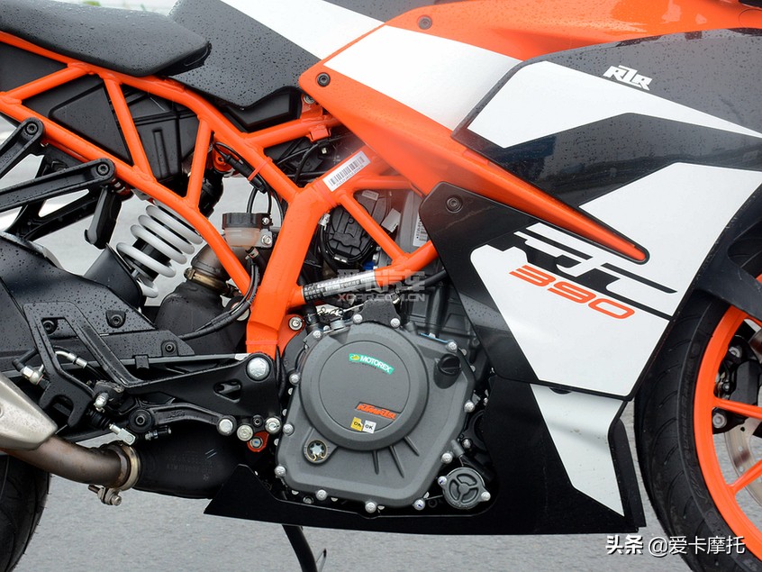 横扫赛道碎石路最值得购买的摩托之娱乐利器篇