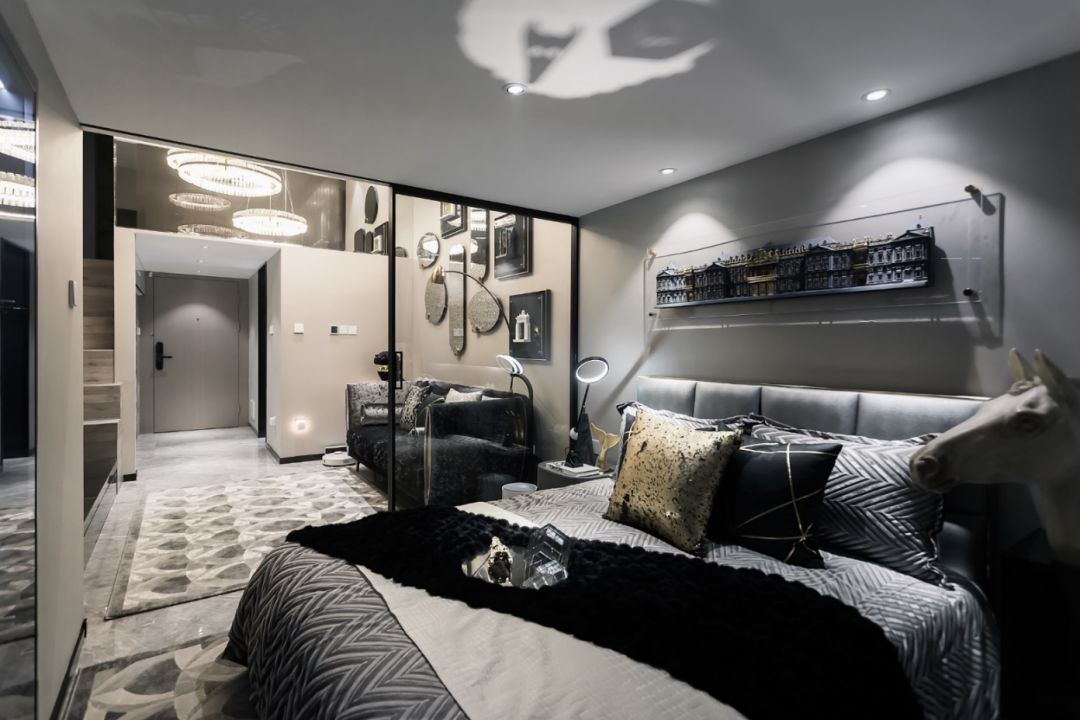 世界最大悬空透明玻璃泳池,高空玻璃无边际泳池