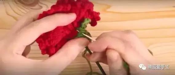 母亲节康乃馨花束该怎么搭配包装,钩针康乃馨花束教程