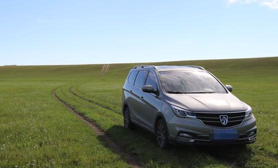 宝骏730车长几米宽几米,宝骏730新款中配7座功能