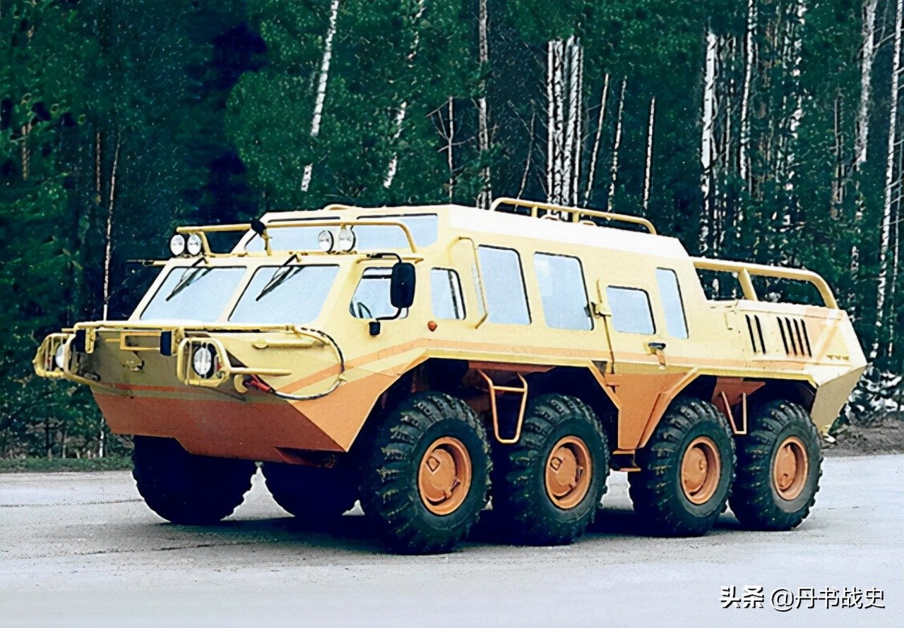 军车改越野车,中国仿制btr-80装甲车