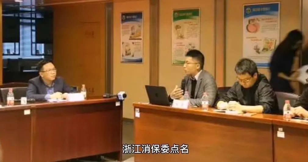 签收快递时要付钱,顺丰快递代收款有额外费用吗