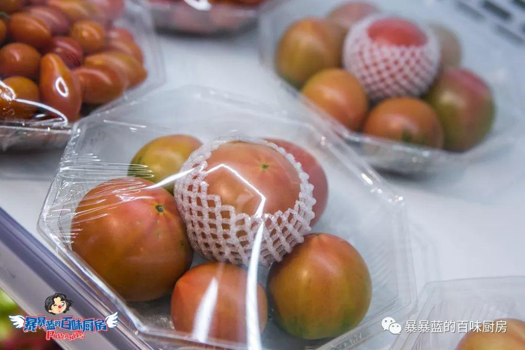 这是什么神仙超市？万象城的品质堪比五爱的价格！奶茶1元喝