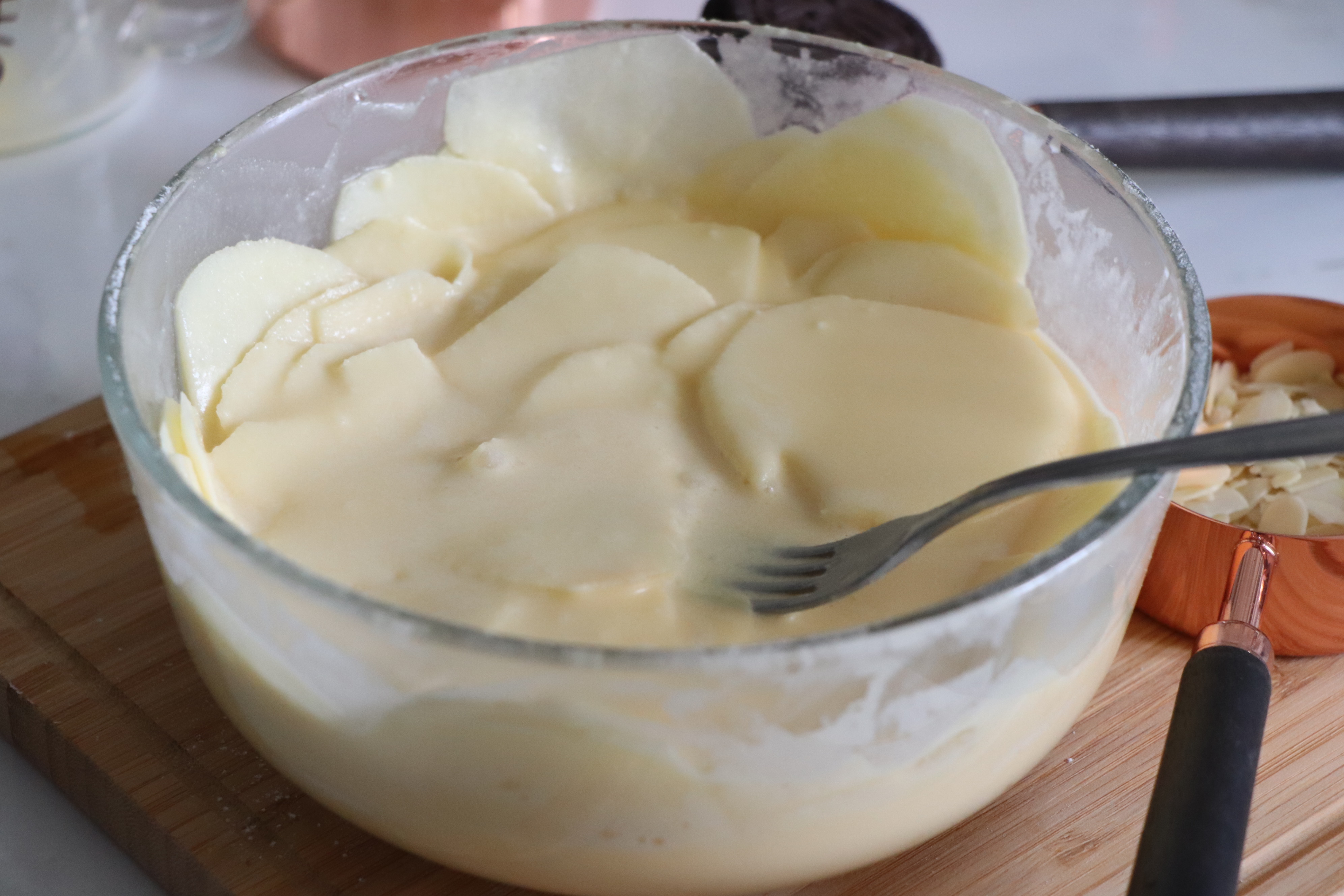 蛋糕里边脆脆的水果,蛋糕里的隐藏小秘密