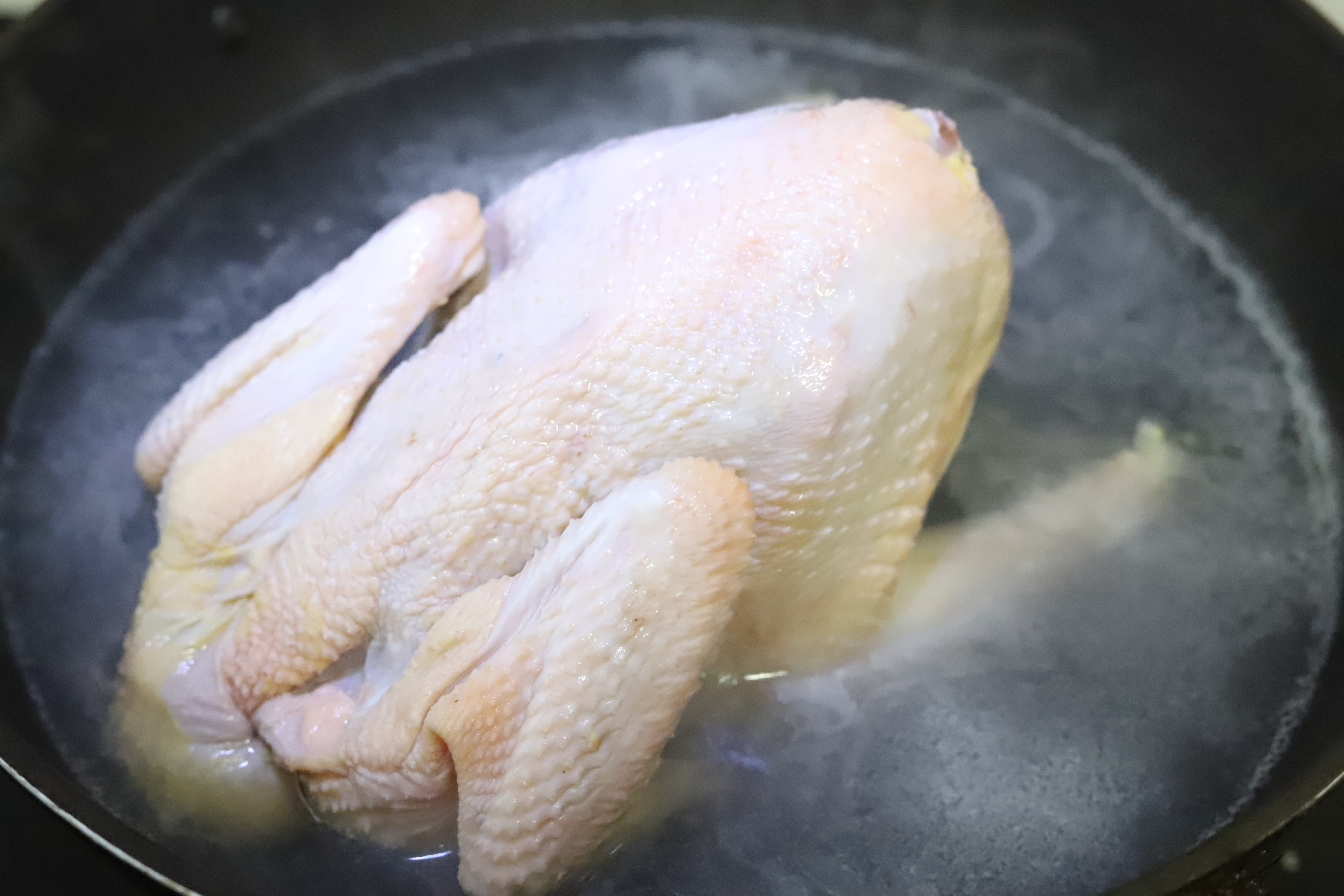 虫草花用来炖鸡汤是绝配，暖胃滋补还简单，别错过了