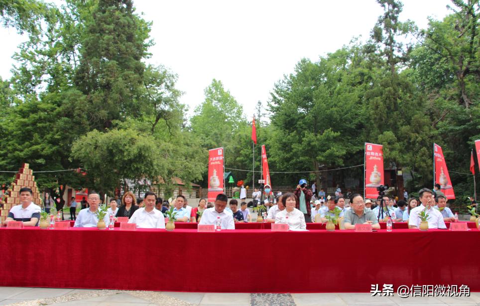 保民生护稳定促发展,保就业稳民生促发展