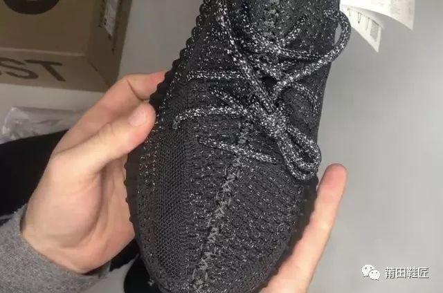 yeezy350黑满天星真假对比,yeezy350黑满天星和黑玛瑙的区别