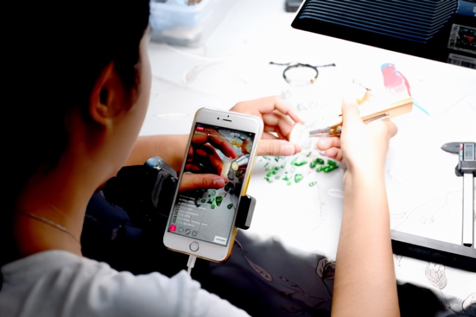 直播珠宝首饰靠谱吗,直播间的珠宝为什么那么便宜