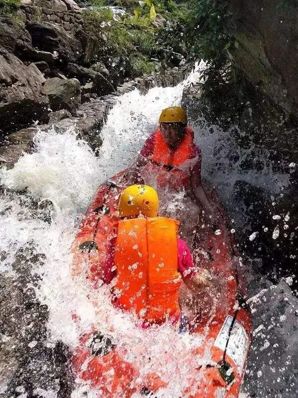 夏日漂流,峡谷漂流需要注意什么