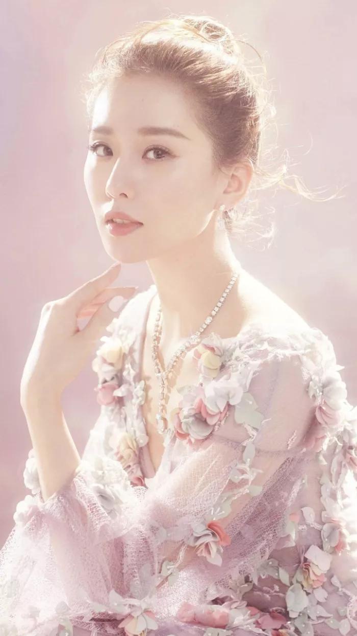 贫民窟女孩能买奢侈品么,中古tiffany项链