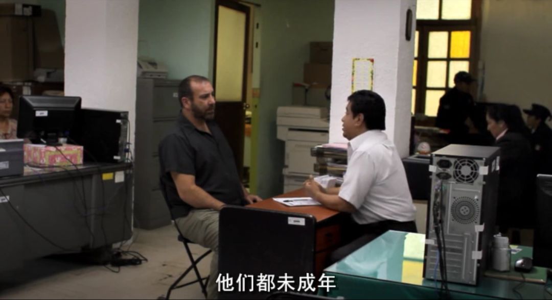 X爱视频被传遍全校之后，她上学如同下地狱。