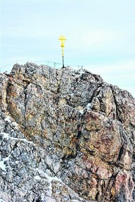 德国最高峰是哪个山,阿尔卑斯山楚格峰在哪里