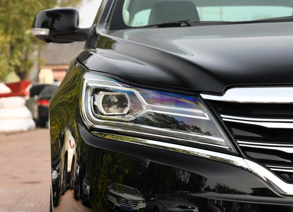 堪称最失败B级车，长近5米，丐版扭矩350N·m，却16万起没啥人买