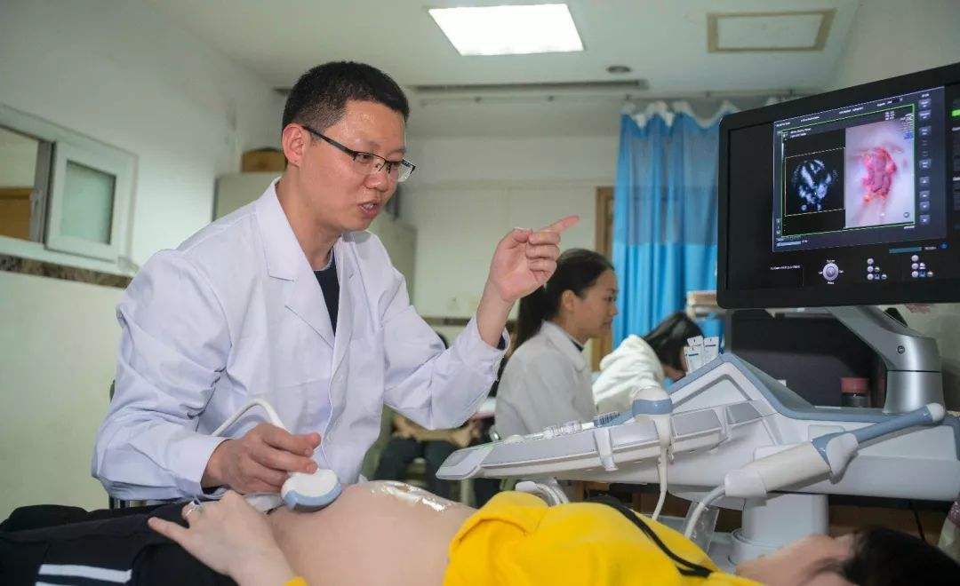 产科一般有男医生吗,产科怎么会有男医生