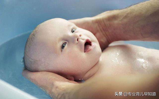 婴儿出现红疹怎么治,婴儿红疹是怎么引起的