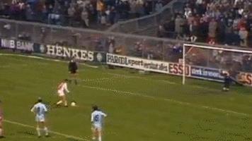 博格巴劲爆点球,博格巴小碎步点球助跑法