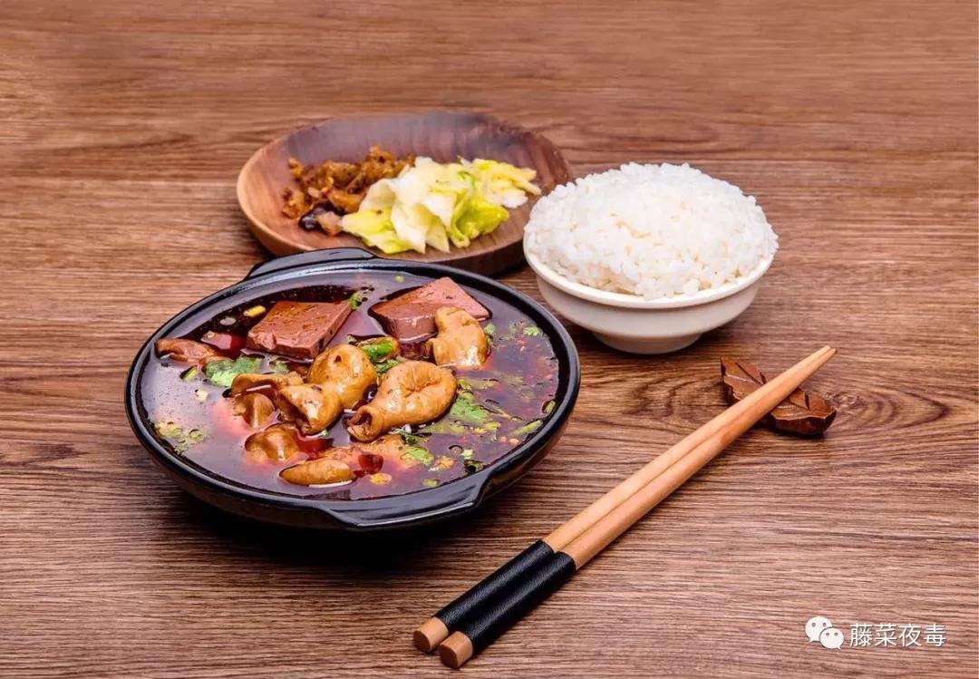 20年了，求精中学旁的大排粉你还记得吗？有一种幸福叫陪伴