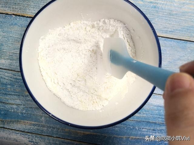 婆婆做的糯米发糕,不用手和面做暄软发糕