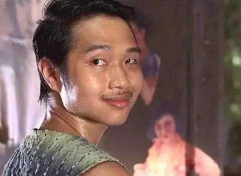 就是这个年轻人，周星驰给了他45秒表演，他仅凭一句台词走红