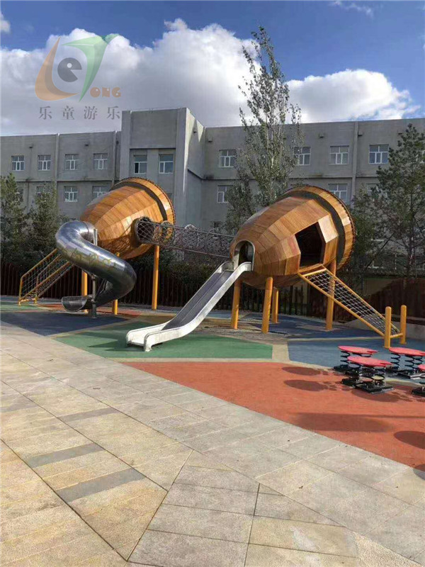 重庆非标定制不锈钢滑梯游乐设备,海口不锈钢旋转滑梯直销厂家