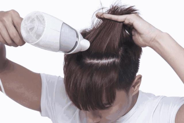 细软塌油头脸胖大剪什么发型,脸大适合什么样的油头发型