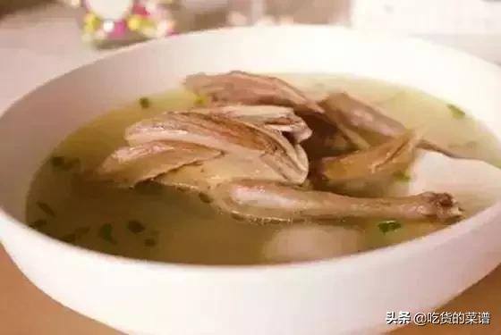 鸽子汤怎么炖着营养又美味,鸽子汤怎样做既好吃又有营养