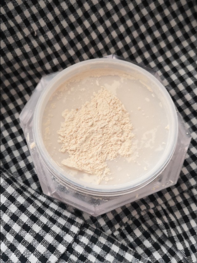 最近在用的定妆散粉