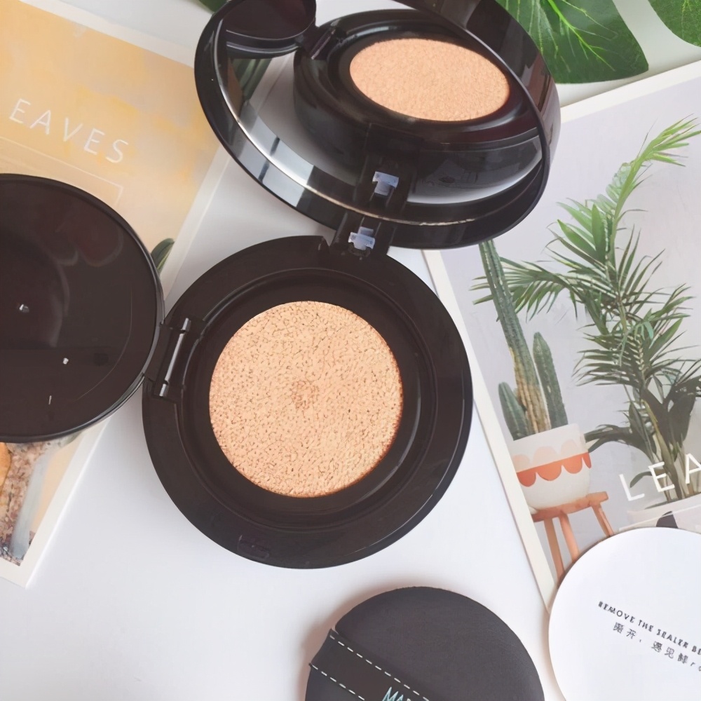 迪奥气垫和兰蔻持妆粉底液,持久遮瑕气垫迪奥