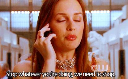 还在执迷于小包？王菲、杨幂早就背上了实用能装的...购物袋？