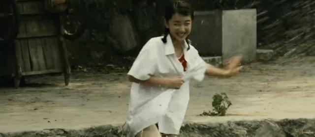 丑拒？散了吧，周冬雨这张脸没有对不起她