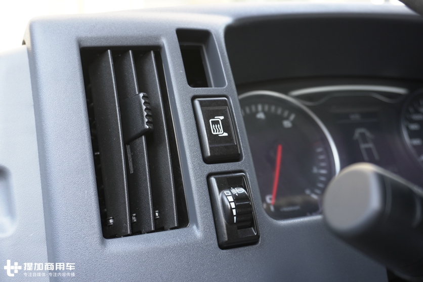 江淮帅铃q7有什么特点,驾驶室空间最大的轻卡