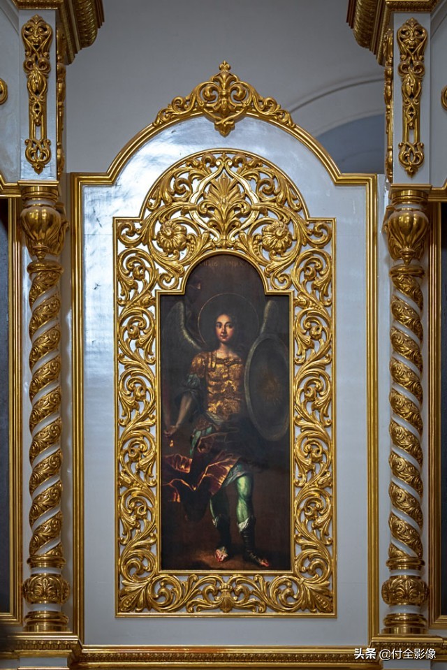 斯莫尔尼修道院主教,斯莫尔尼宫的宫殿