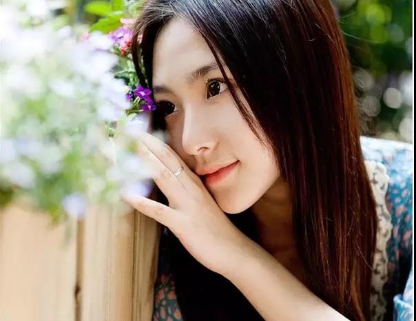 能让你低头的女人却在向我低头,能让对方低头的人