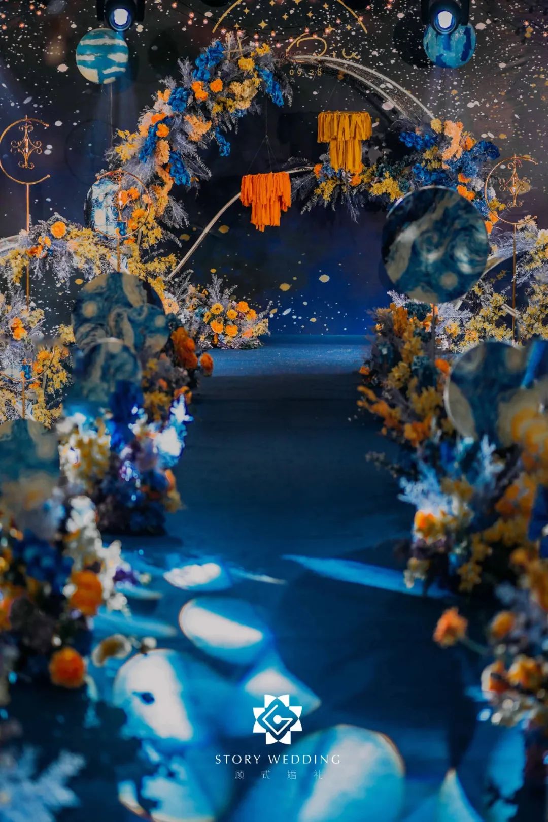 这场静谧梦幻的蓝色星空婚礼,一场神秘浪漫的星空婚礼