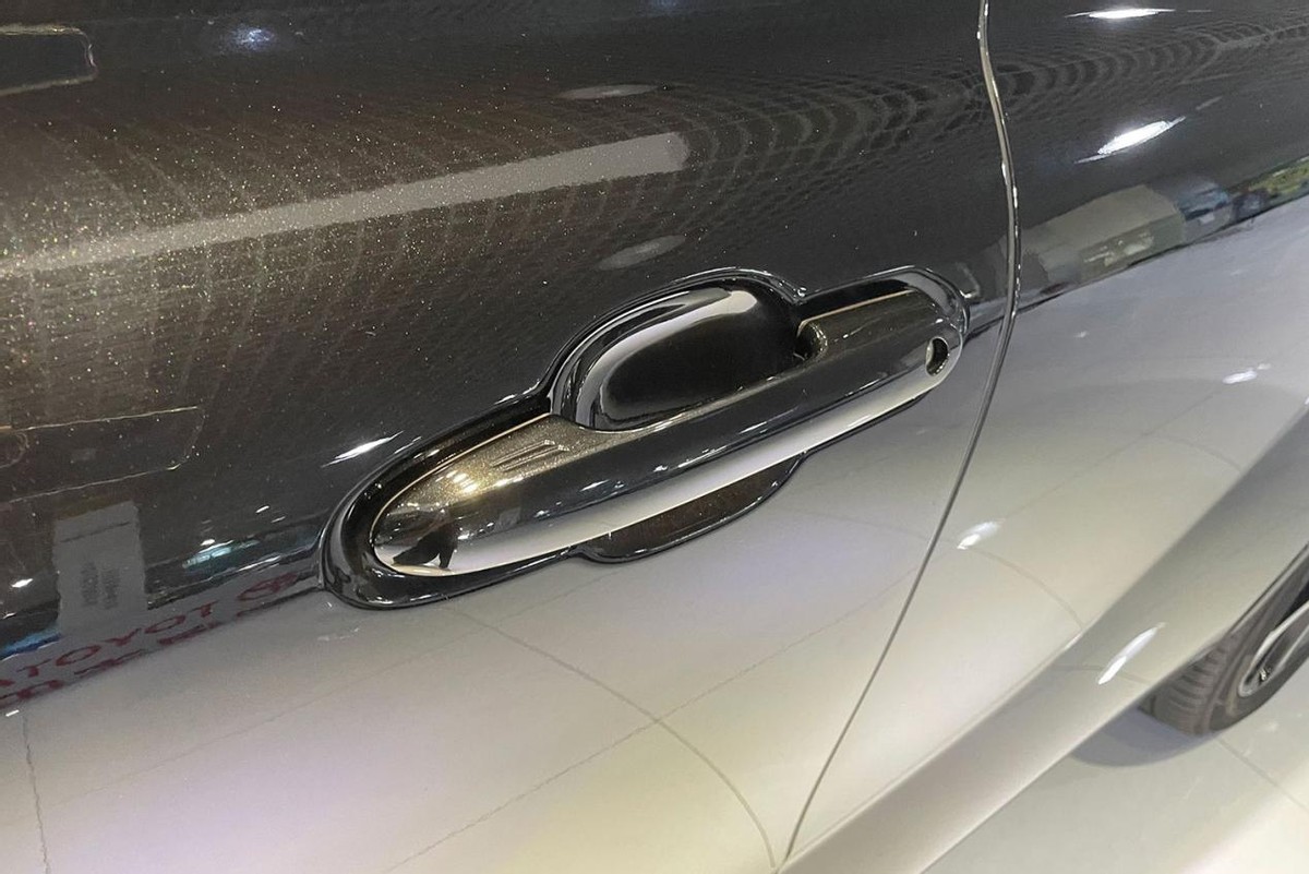 试驾丰田皇冠陆放对比汉兰达,丰田皇冠陆放和新款汉兰达