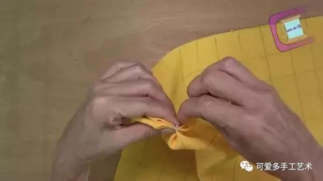 手工制作抱枕教程用针线勾,旧衣服自制抱枕不用针线了