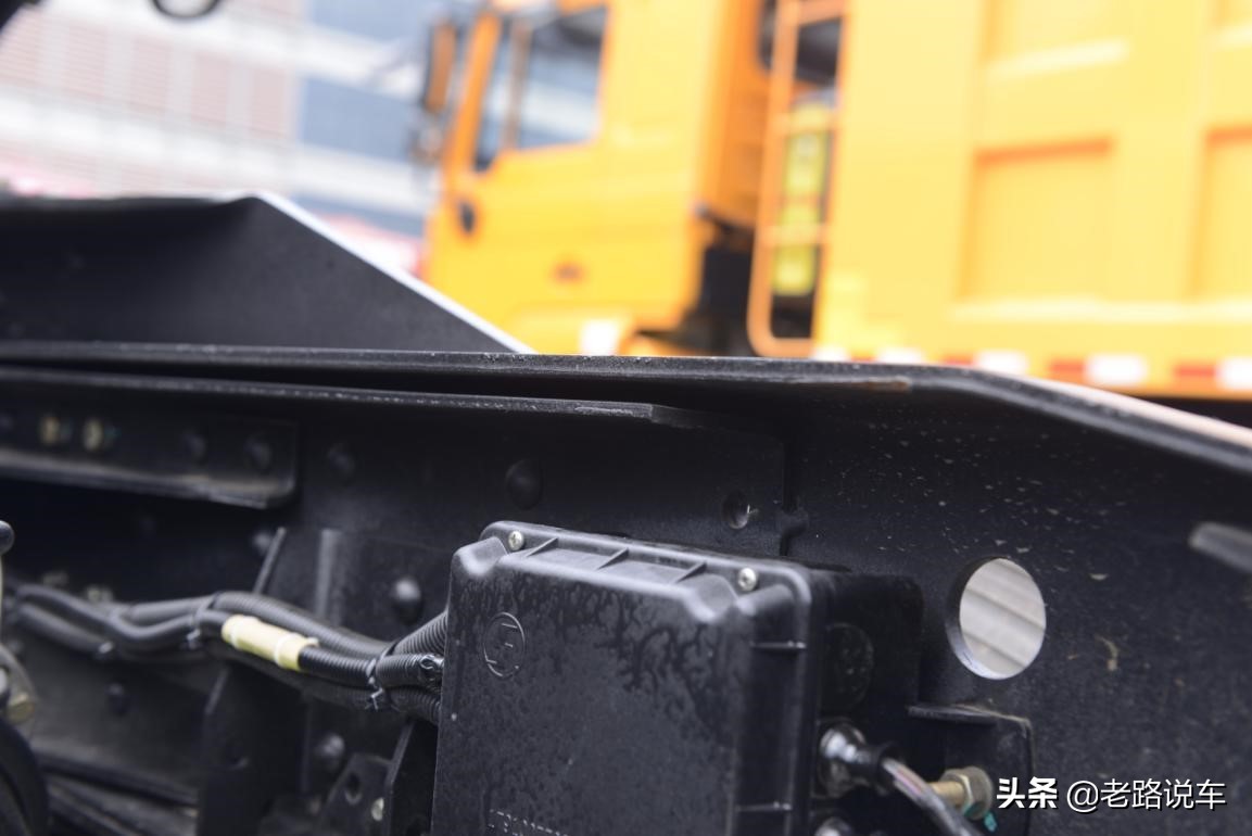 一代经典陕汽奥龙,新款陕汽奥龙